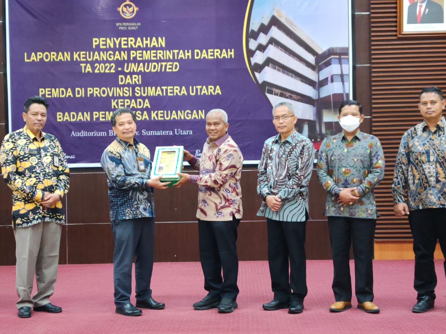 Pemkab Palas Serahkan LKPD Tahun 2022 Tepat Waktu