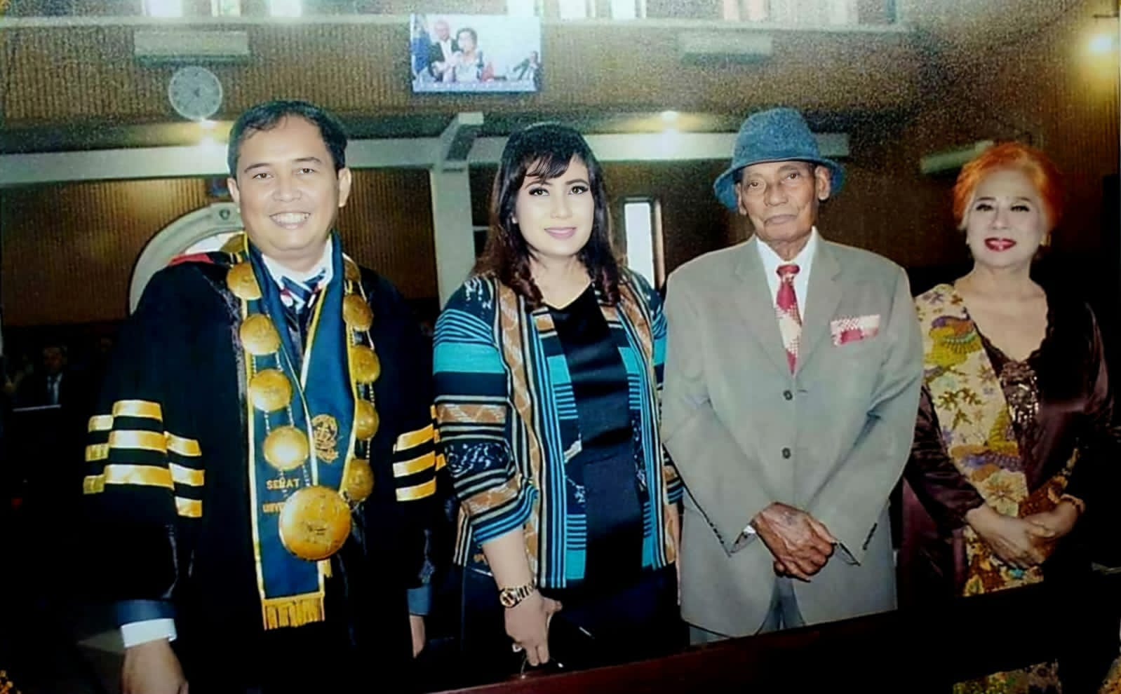 Suryani Paskah Naiborhu Hadiri Pelantikan Rektor Universitas HKBP Nommensen Medan Dr Richard A.M Napitupulu