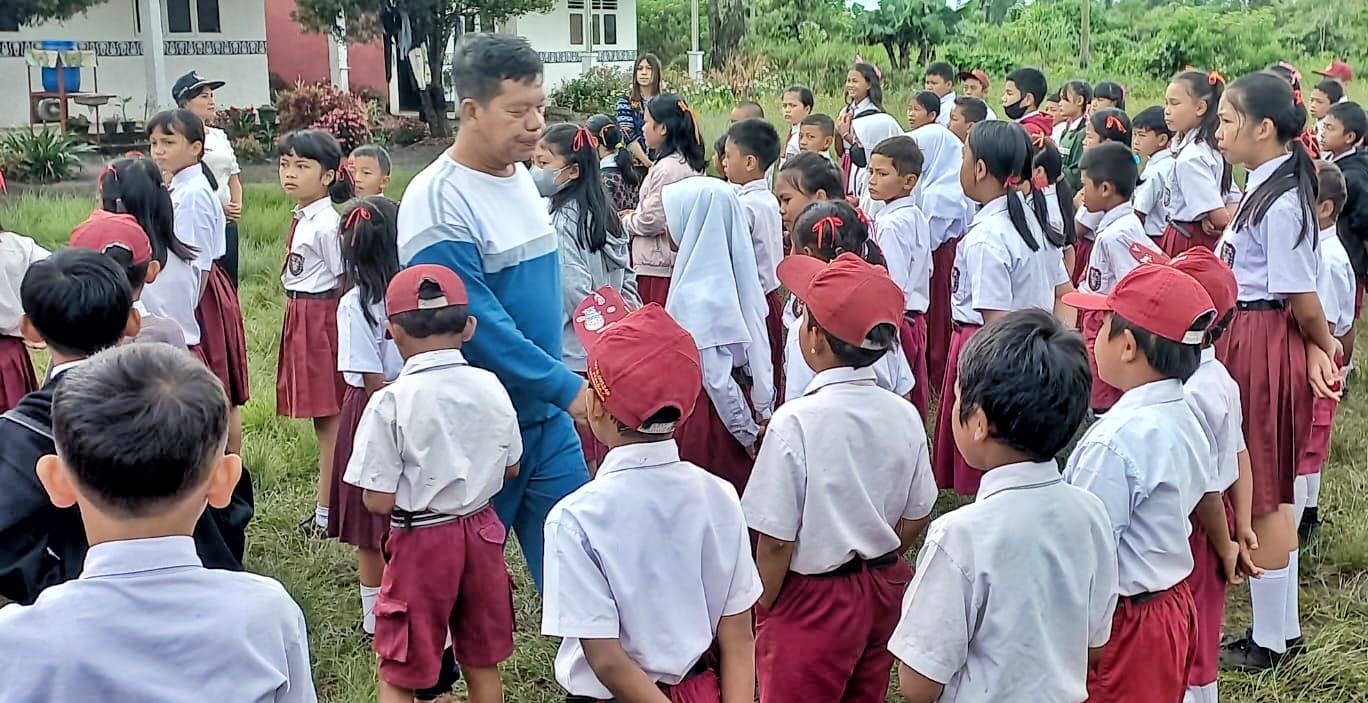 Bupati Simalungun Kunjungi SD 2 Tiga Runggu