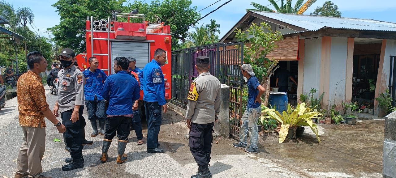 Diduga Korsleting, Satu Rumah Permanen Terbakar