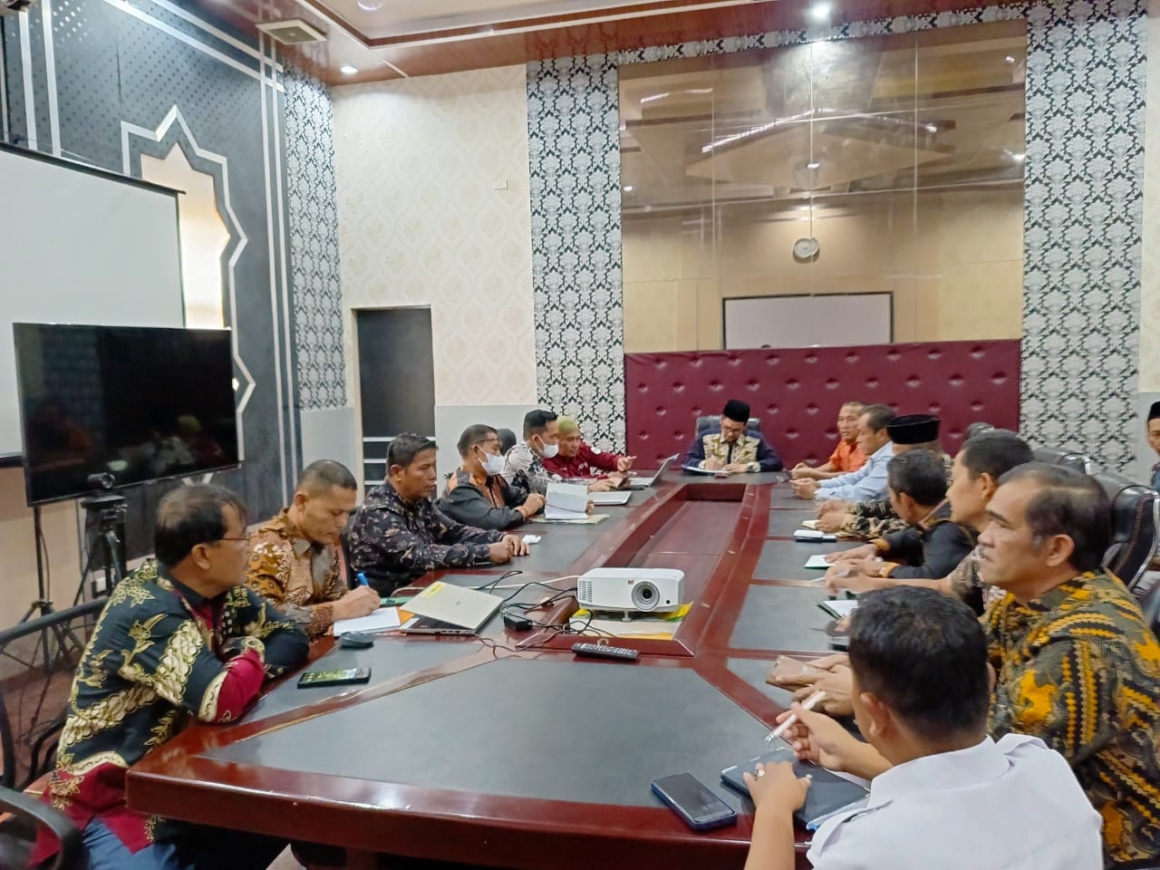 Pj Bupati Agara Larang Pungli Dana Desa