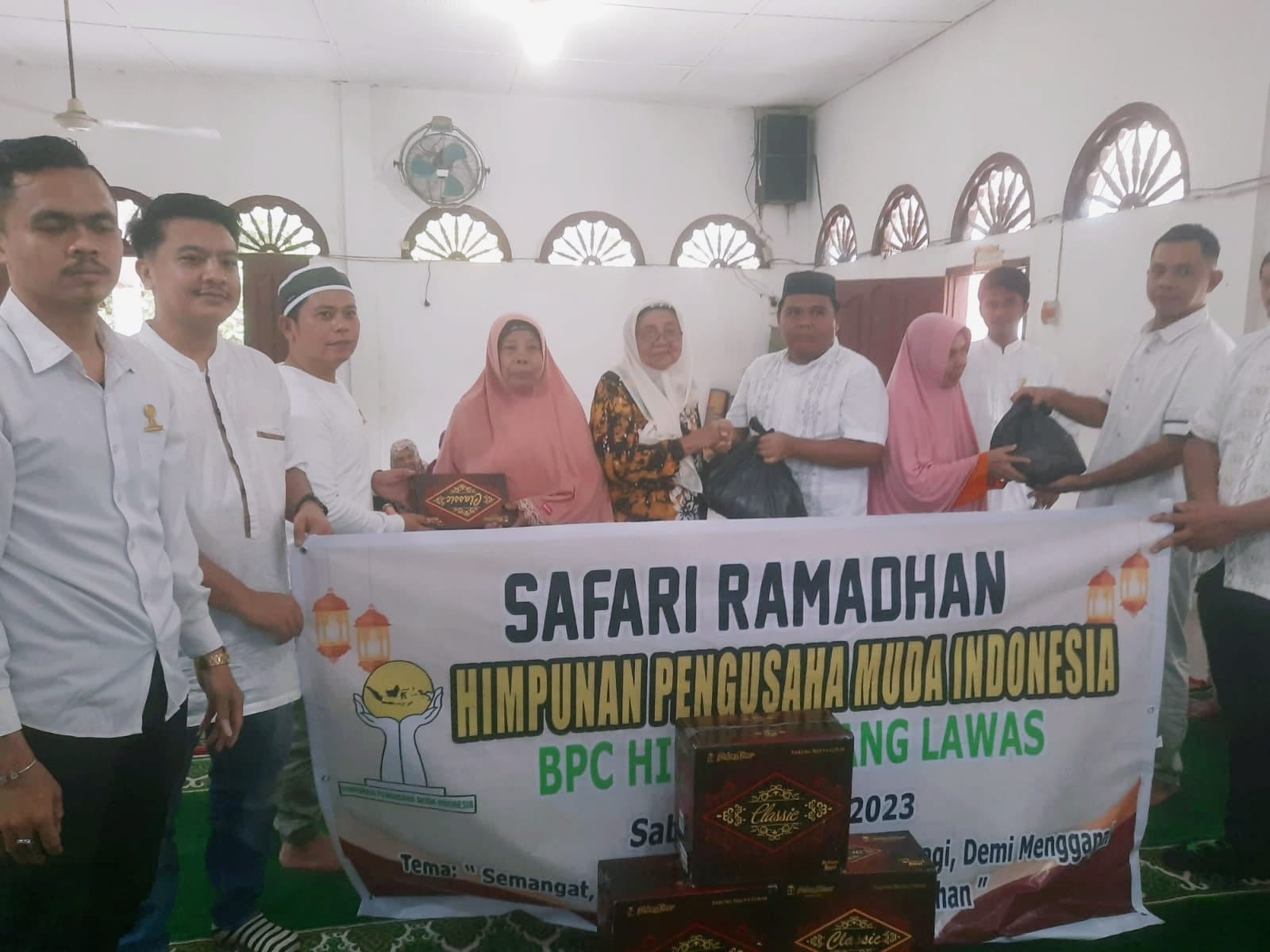 HIPMI Palas Bagikan 250 Paket Sembako Ke Panti Jompo