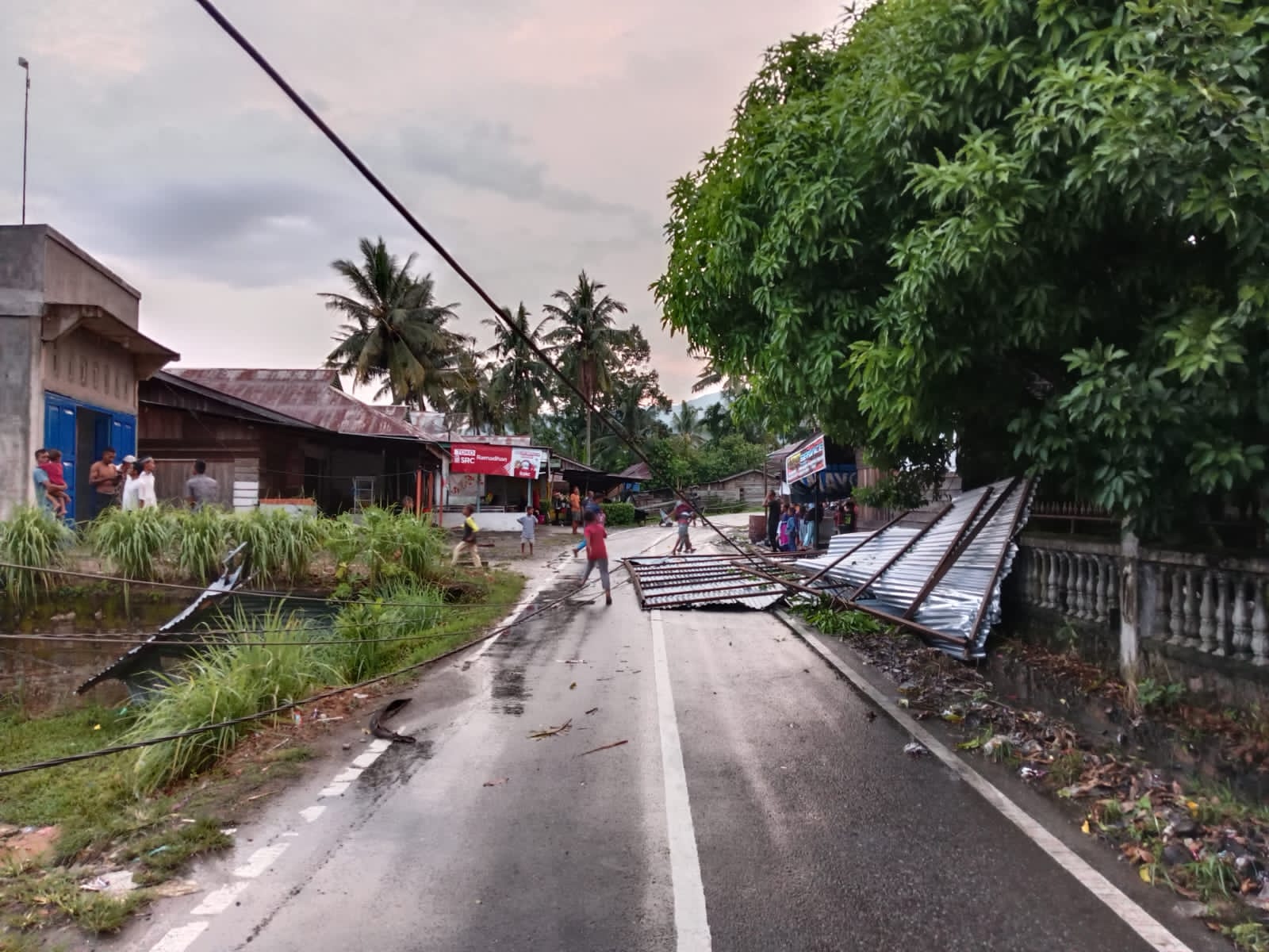 Angin Kencang Rusak 4 Rumah Di Agara