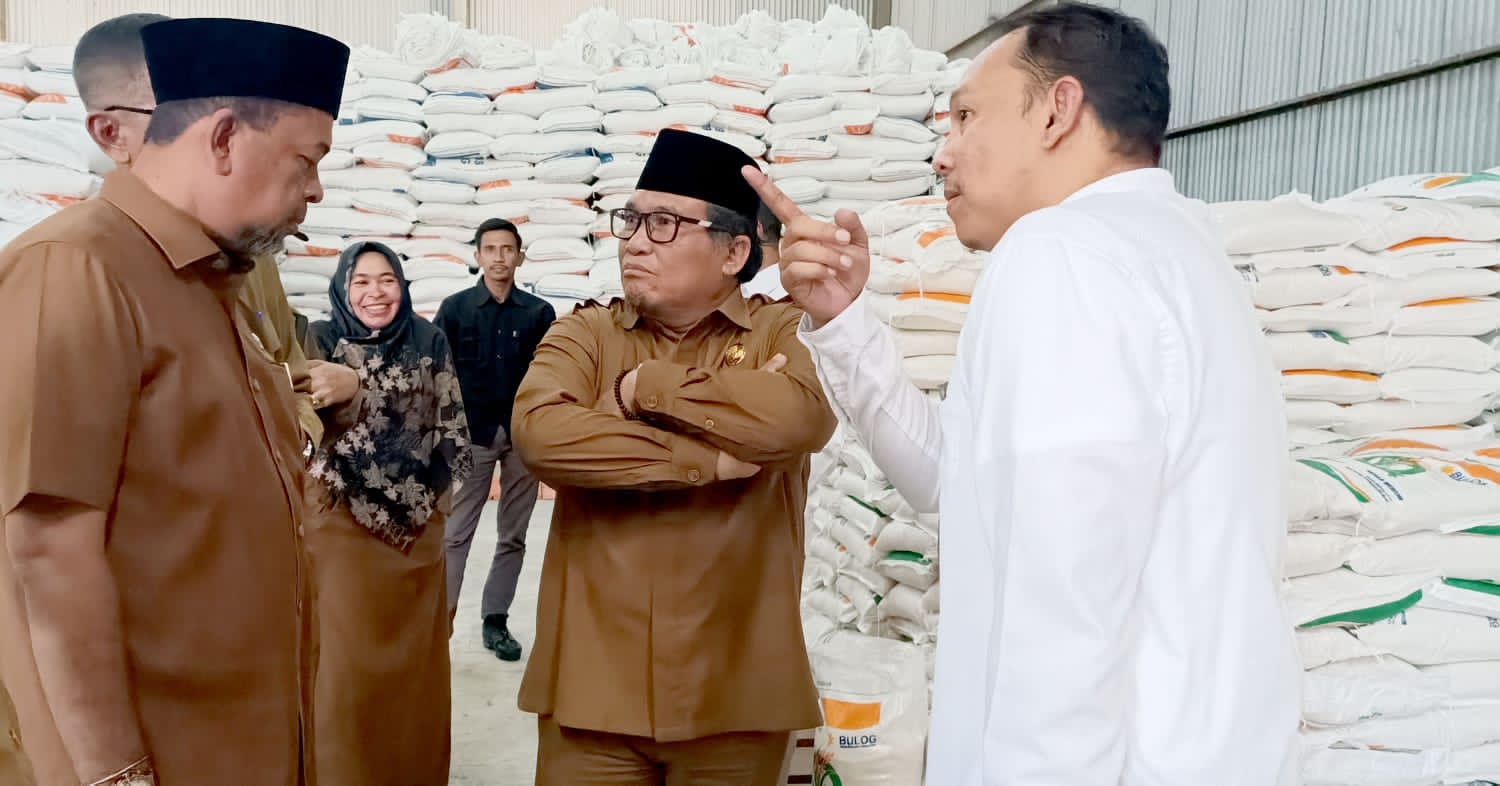Pj Bupati Pidie Sidak Gudang Bulog Sub Divre Sigli