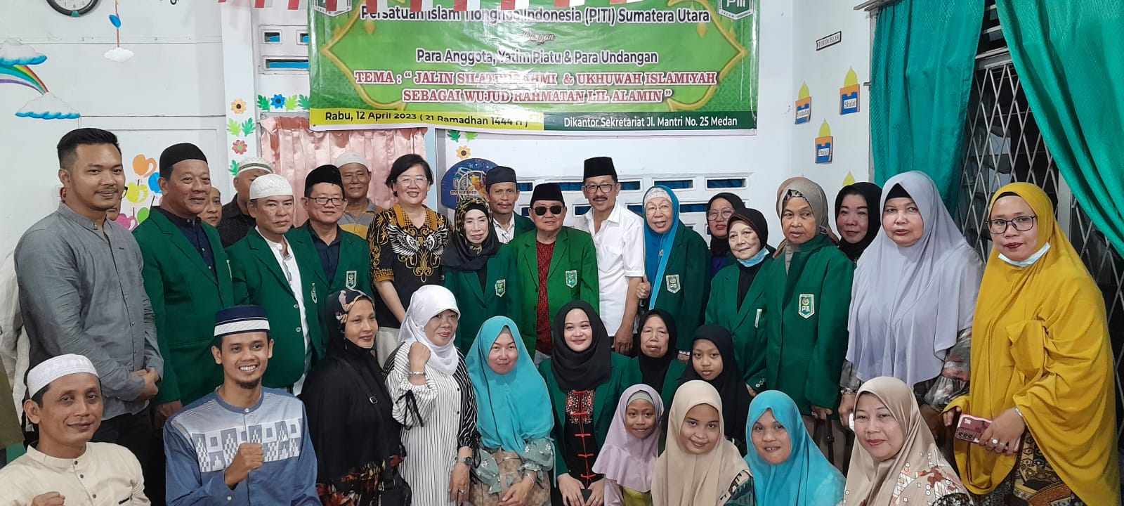 Tionghoa Muslim Sumut Santuni Anak Yatim Piatu