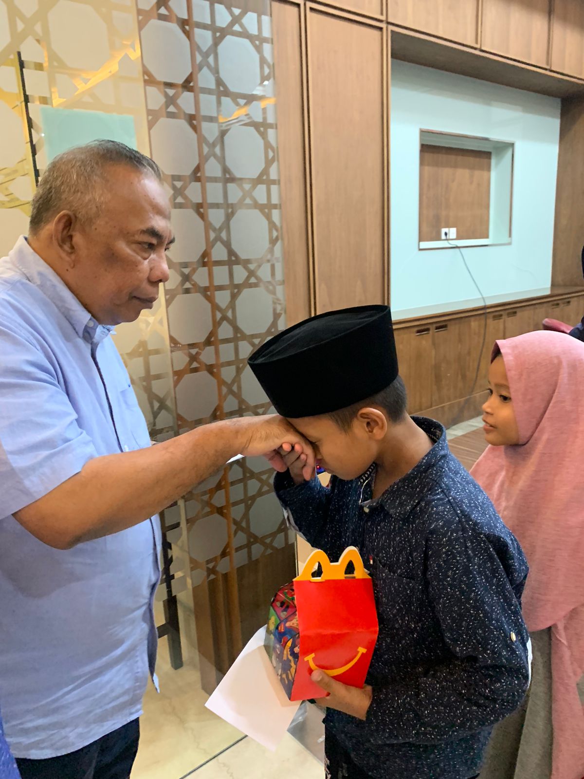 Vasaka The Reiz Condo Buka Puasa Bersama Anak Panti Asuhan
