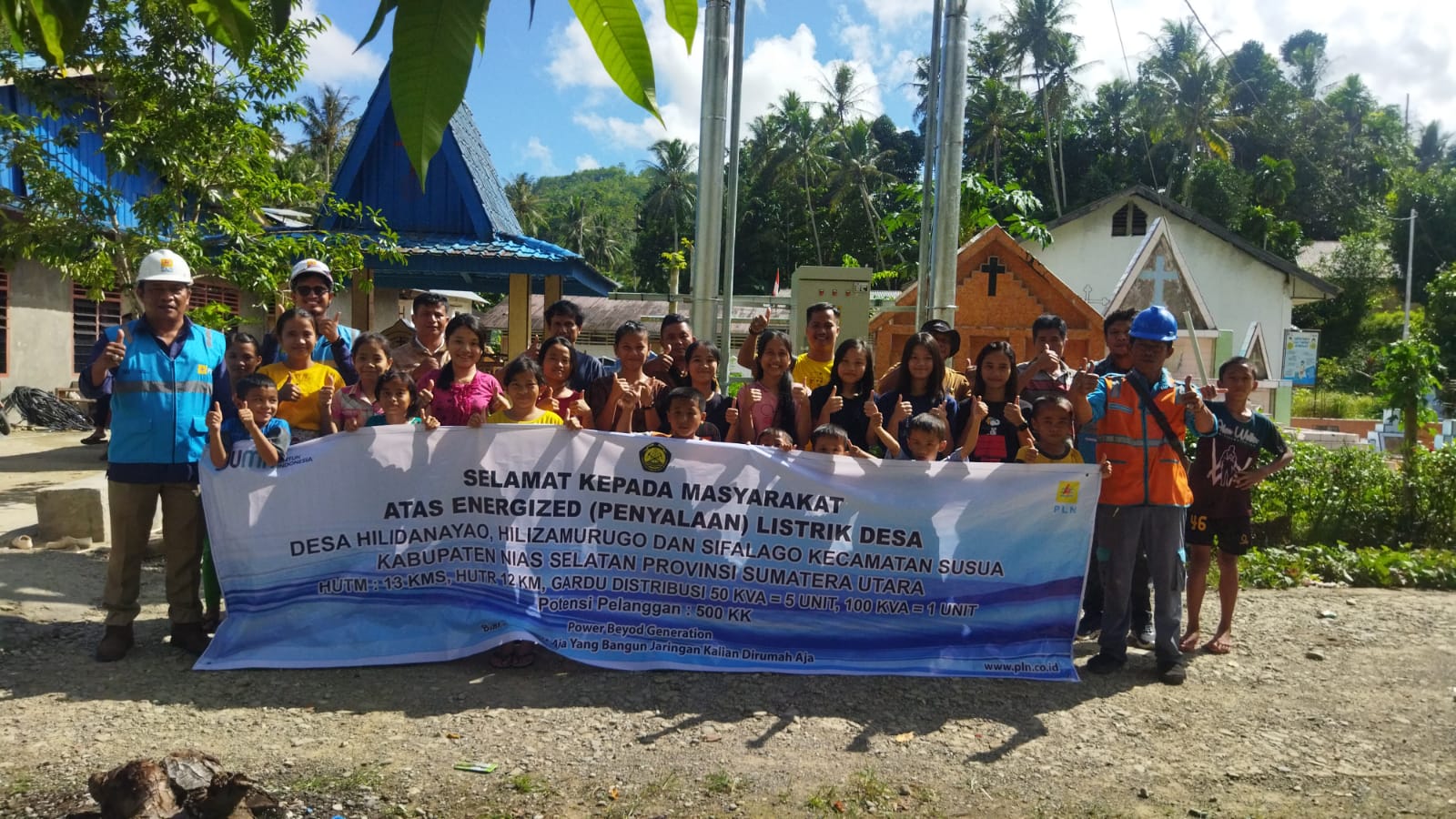 PLN Hadir, Terangi Tiga Desa Terpencil Di Nias
