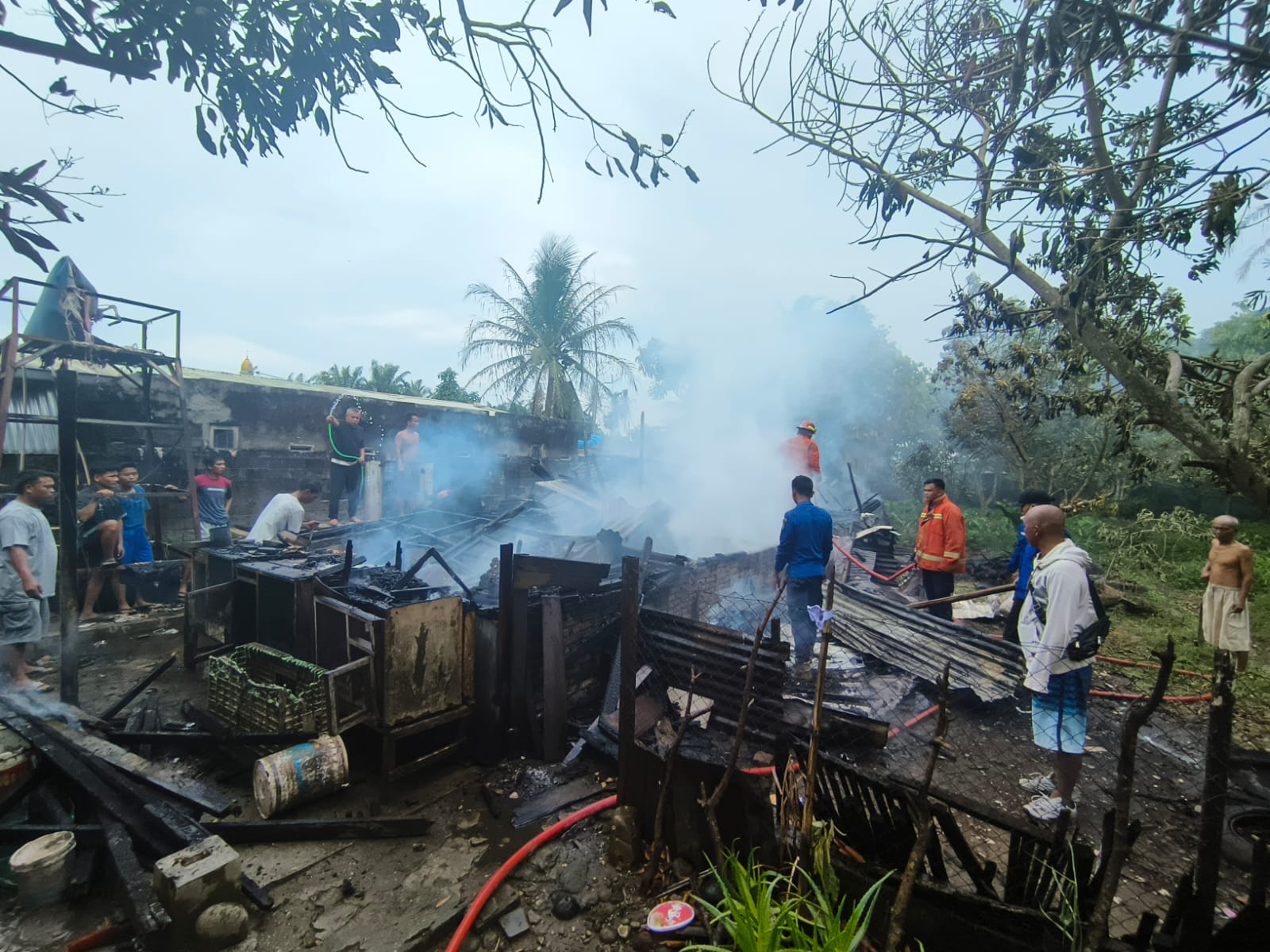 Satu Rumah Semi Permanen Terbakar Di Binjai