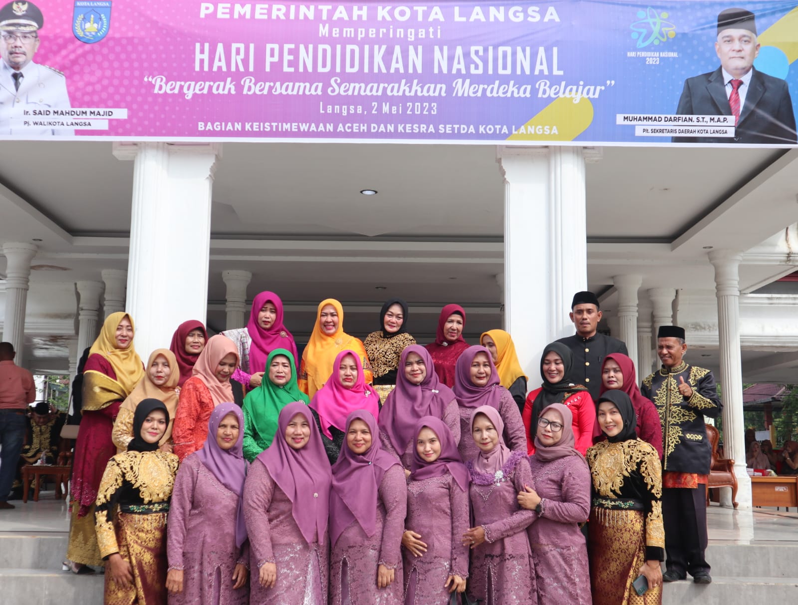 Disdikbud Beri Penghargaan Pendukung Program Merdeka Belajar