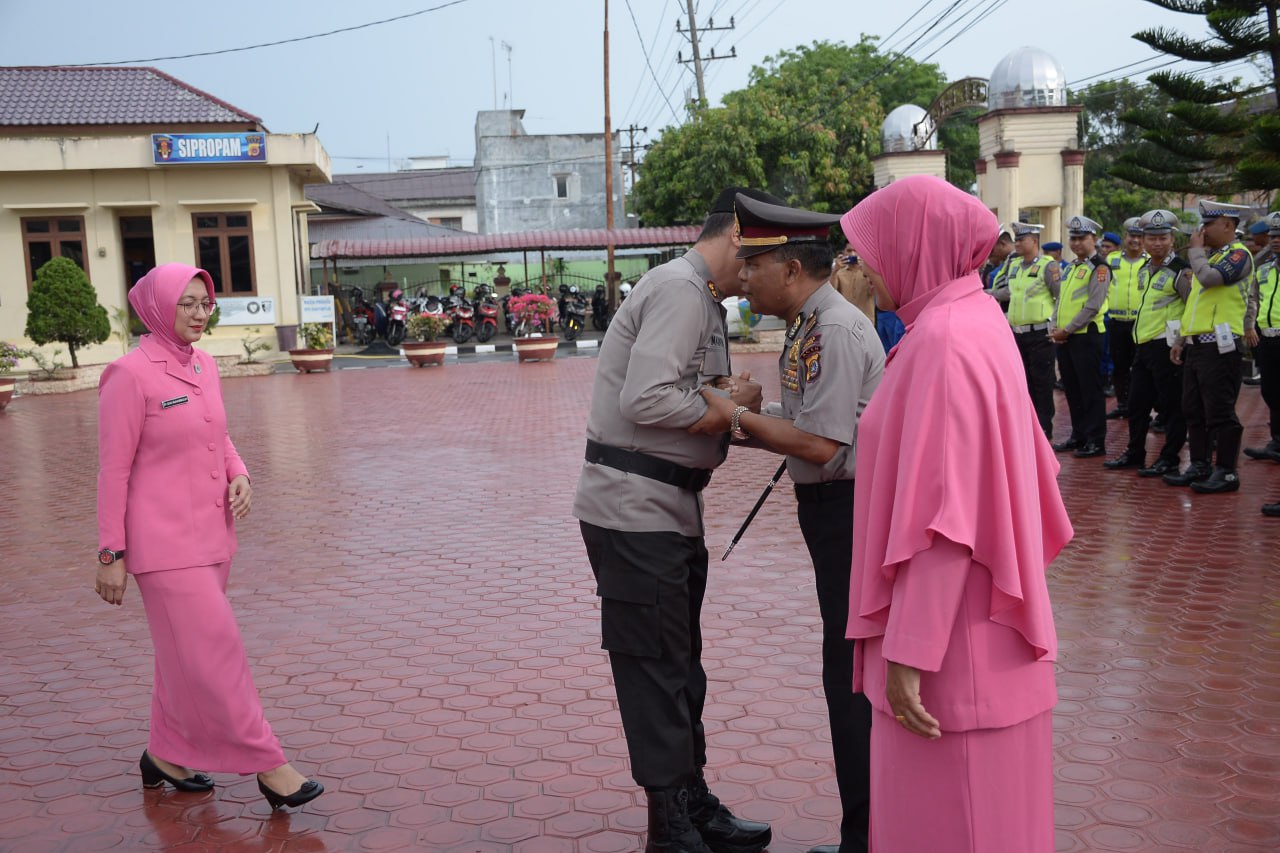 Kapolres Langsa Pimpin Upacara Kenaikan Pangkat Pengabdian AKP Idris