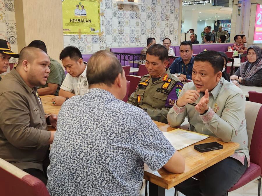 Serius Capai Target PAD, Bapenda Kota Medan Jemput Tunggakan Pajak Hotel Madani Dan Bakso Lapangan Tembak