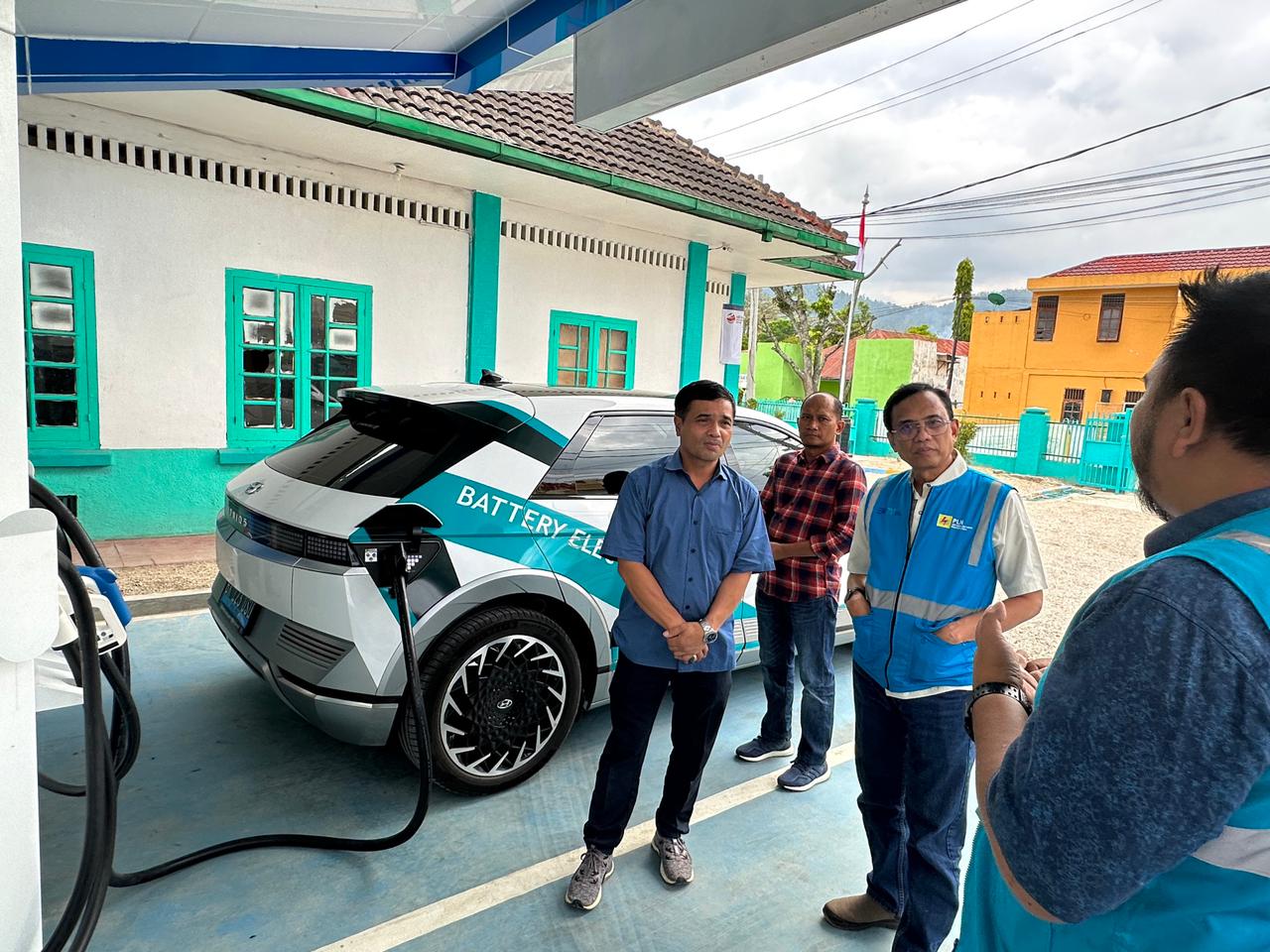 Check Point SPKLU, GM PLN UID Sumatera Utara Uji Efektivitas Lokasi SPKLU Di Jalur Lintas Sumatera