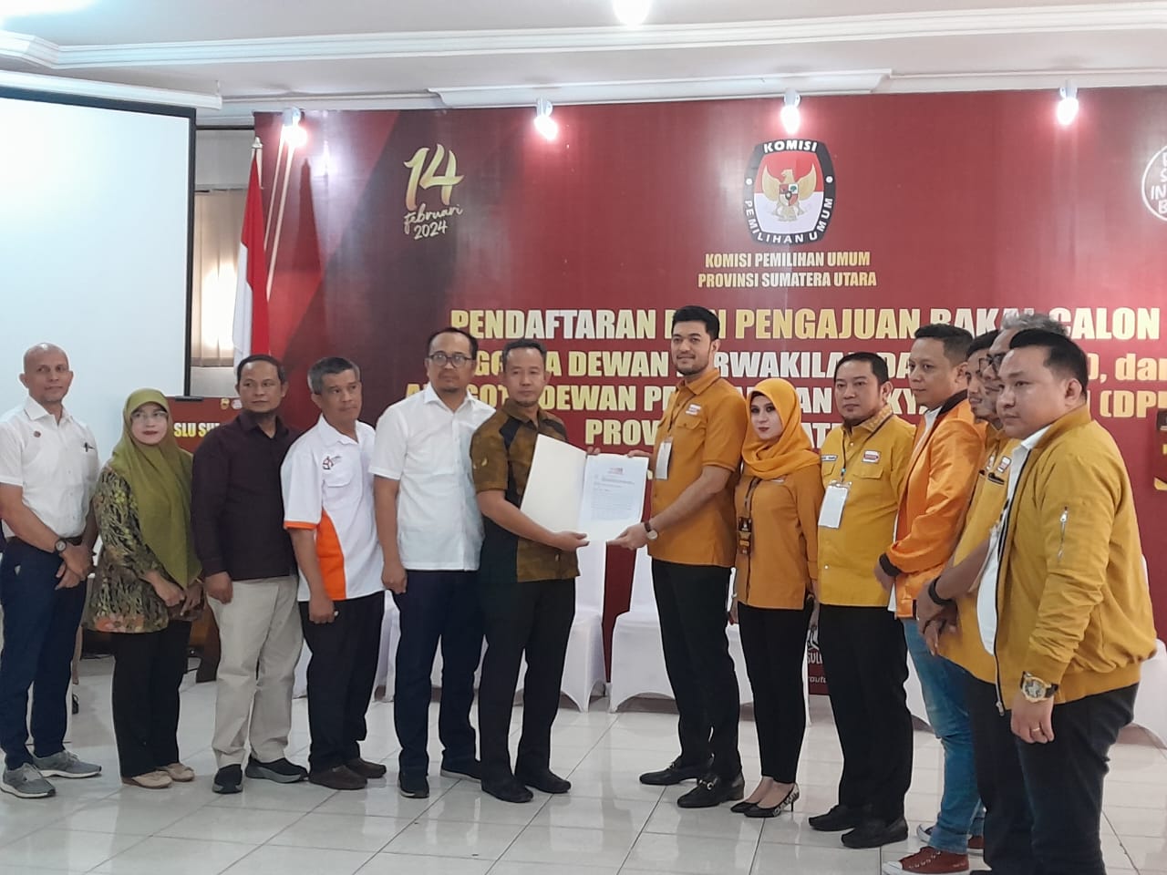 El Adrian Shah Daftarkan 100 Bacaleg Partai Hanura Sumut