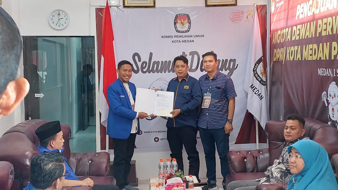 Daftar ke KPU Medan, PAN Belum Tentukan No Urut Bacaleg