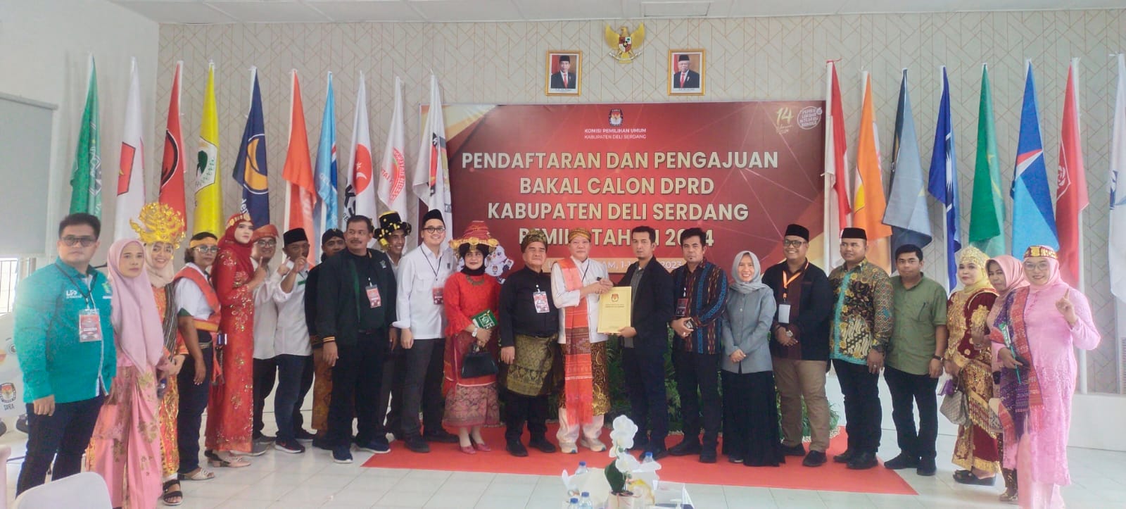 Jalan Kaki Dan Pakaian Adat PKB DS Daftar KPU