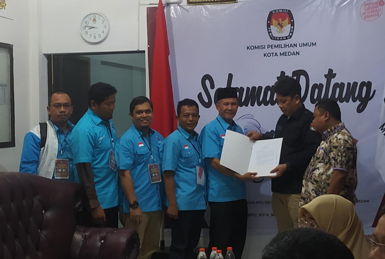 Targetkan 15 Kursi Di DPRD Medan, Partai Gelora Indonesia Daftarkan Bacaleg Ke KPU