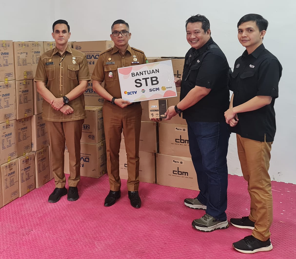 Warga Medan Tembung Dapat Bantuan 1.697 STB