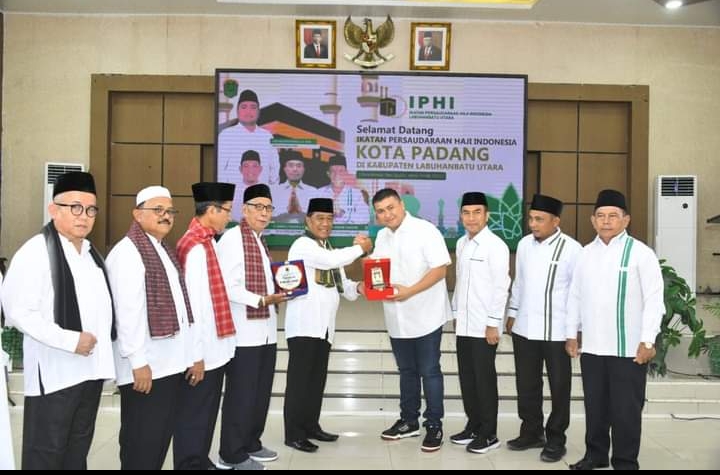 Bupati Hadiri Silaturahmi IPHI Labura Dan Kota Padang