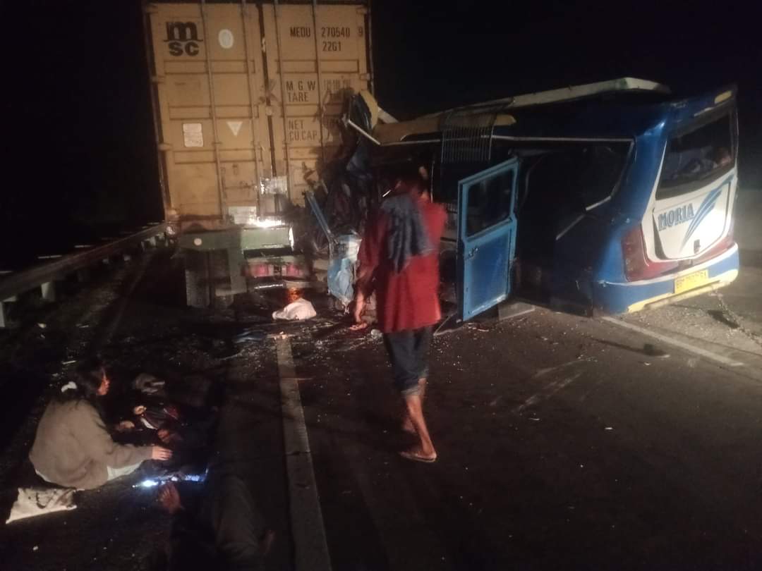 4 Orang Tewas Akibat Laka Di Tol Medan-Tebingtinggi