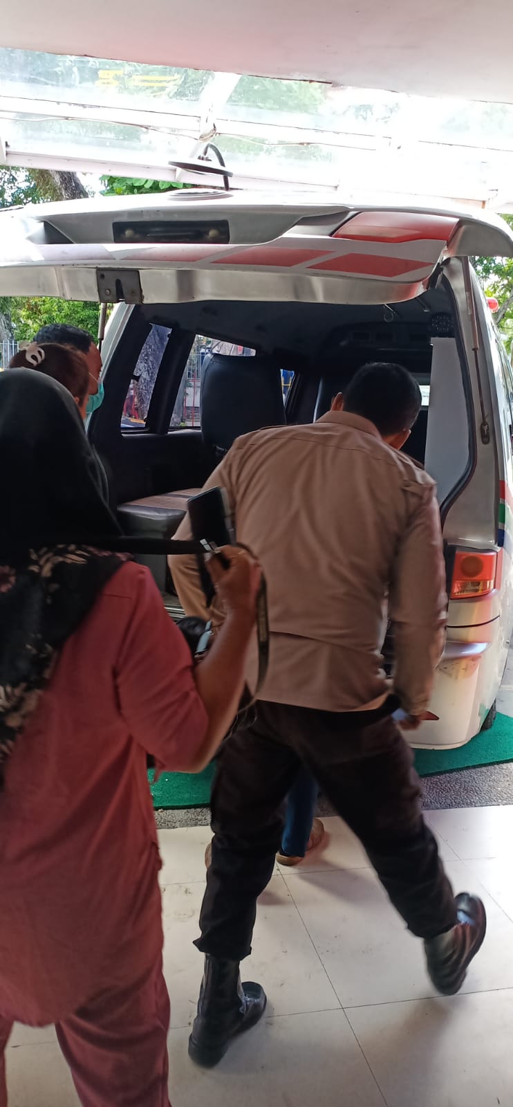 Pelajar Tewas Kesetrum Arus Setrika Listrik