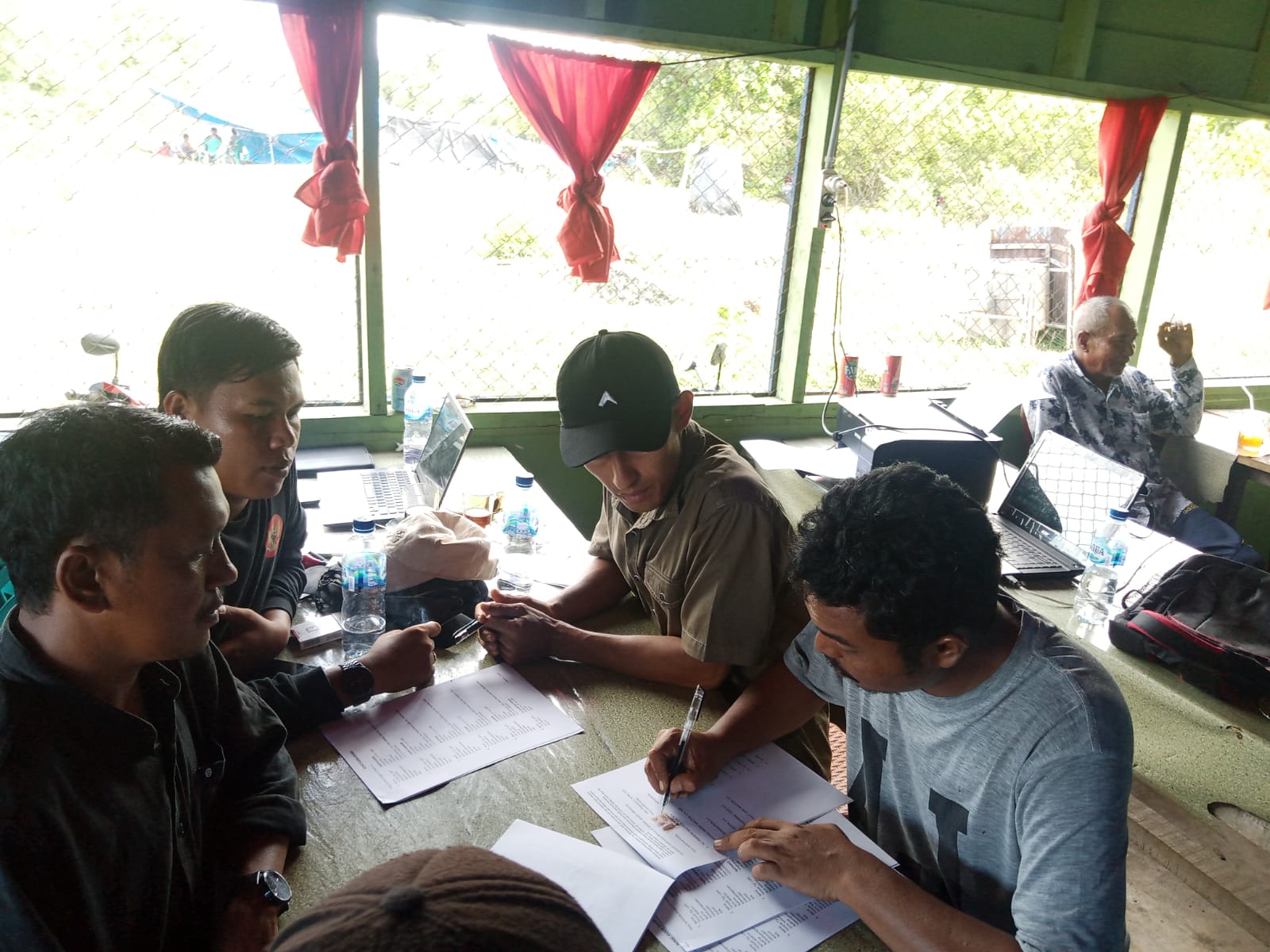 LBH Madina Perjuangkan HakMasyarakat Singkuang 1