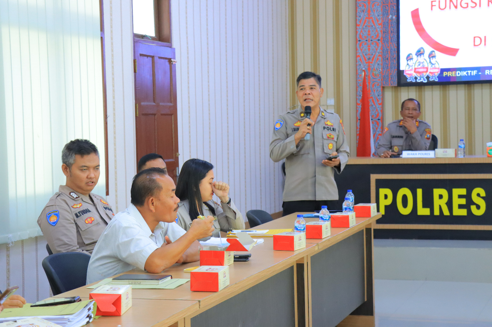 Bidkeu Poldasu Supervisi Di Polres Humbahas