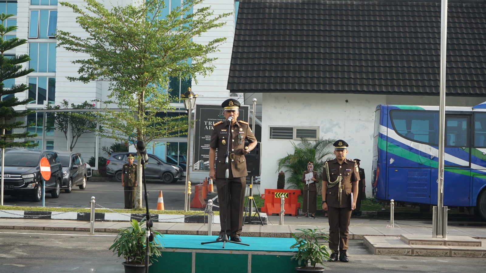 Pimpin Upacara Harlah Pancasila, Kajati Sumut Ajak Seluruh Jajaran Bangkitkan Semangat Gotong Royong