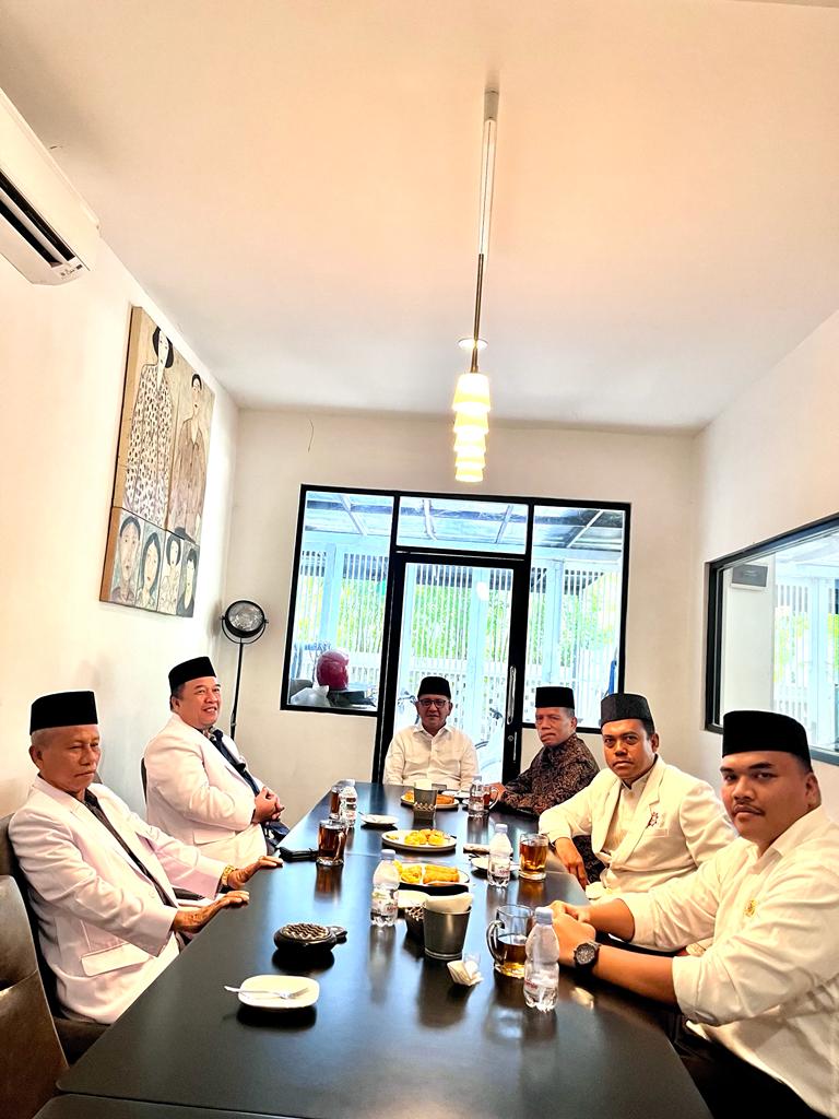 Sepakat Melakukan Penguatan Umat