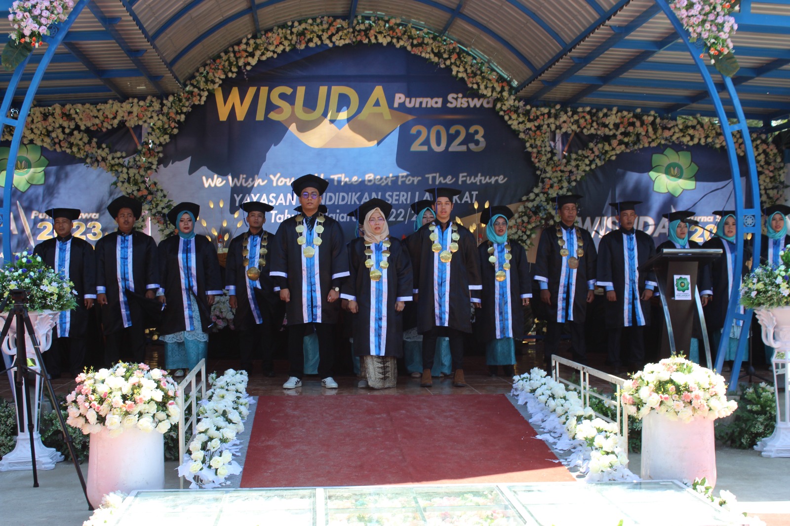 471 Siswa Sri Langkat Tanjungpura Diwisuda