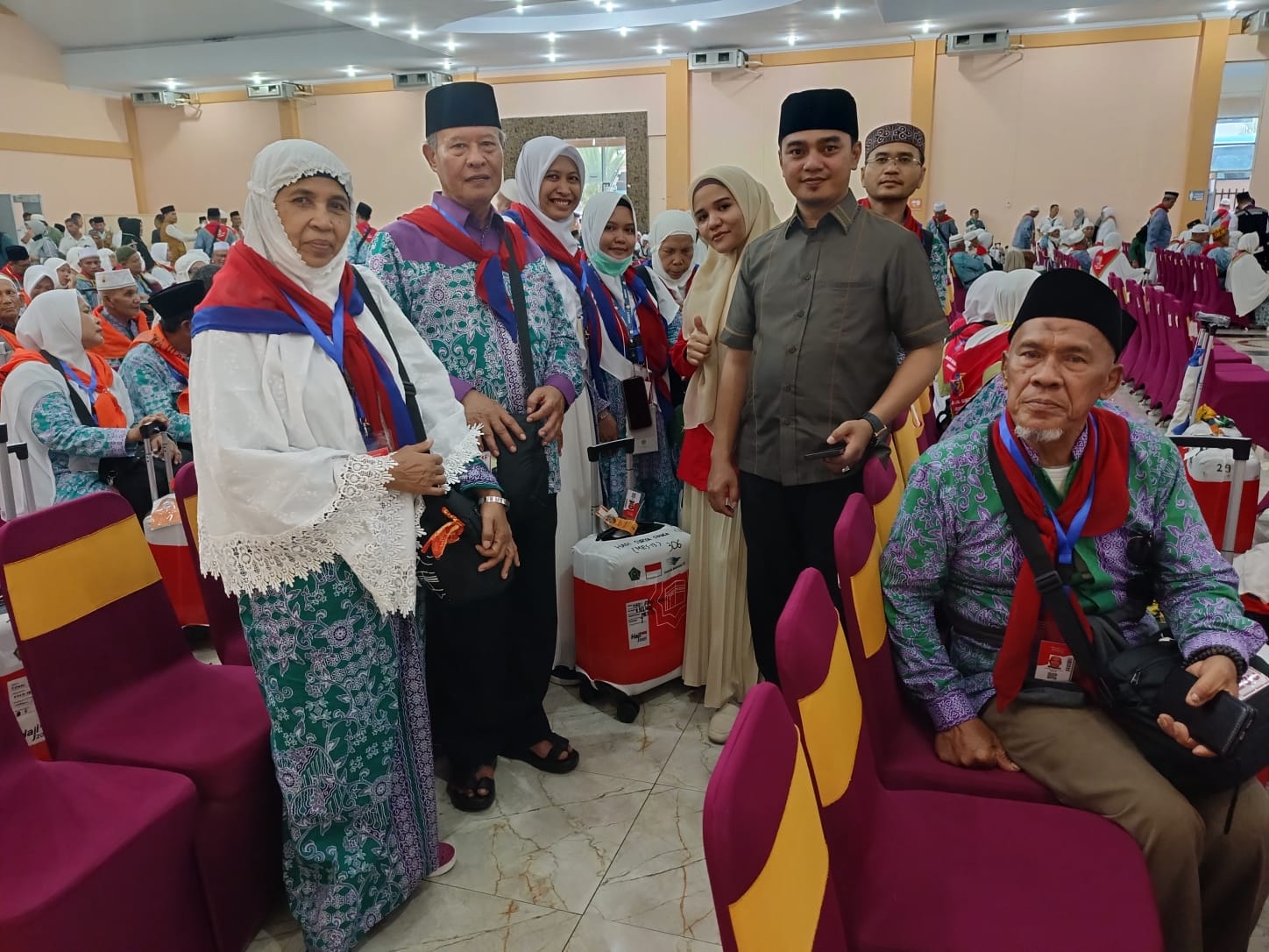 Semangatnya Calhaj KBIHU Al MarwahMenuju Tanah Suci