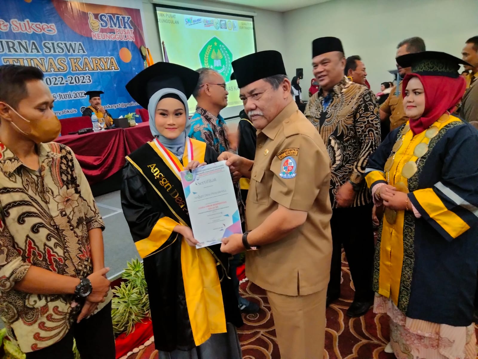 Wabup DS Motivasi Siswa SMK "Tunas Karya"