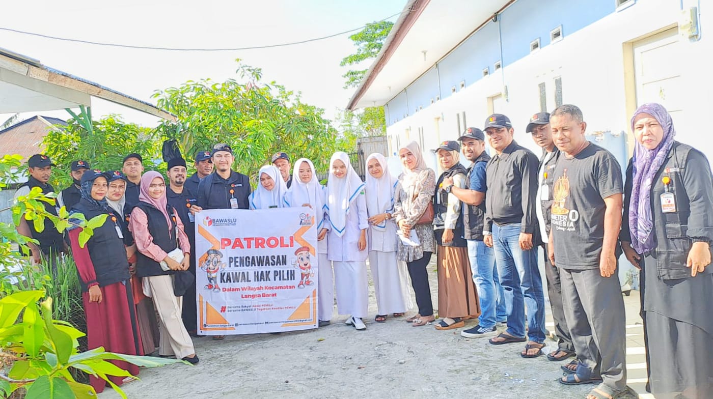 Panwaslucam Langsa Barat Bersama PKD Patroli Kawal Hak Pilih