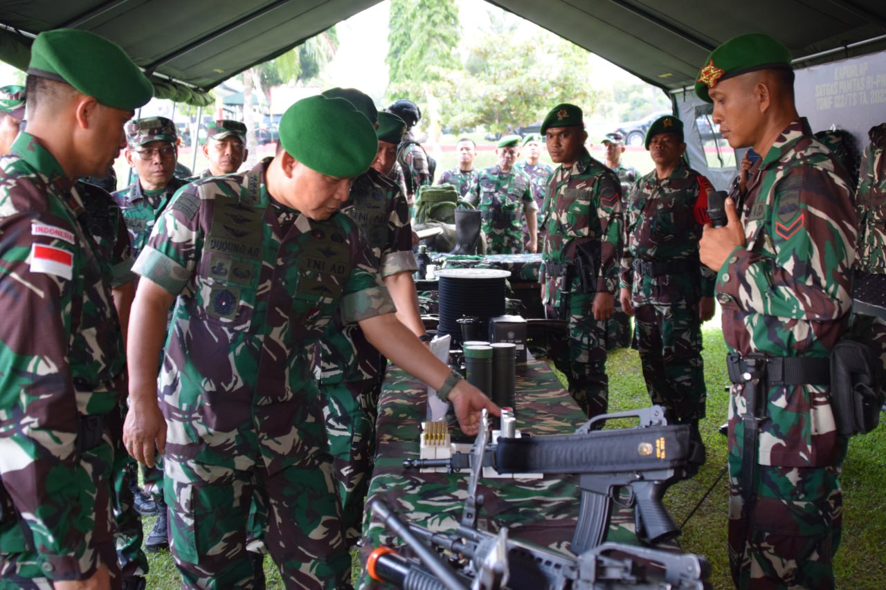 Kasad Tinjau Kesiapan Prajurit Yonif 122/TS Yang Akan Berangkat Ke Papua