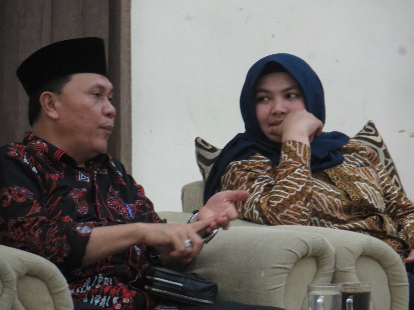 Wakil Bupati Atika Setia Kawal Calhaj Madina