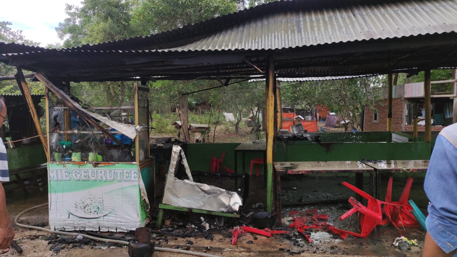 Warung Mie Terbakar Di Blang Bintang