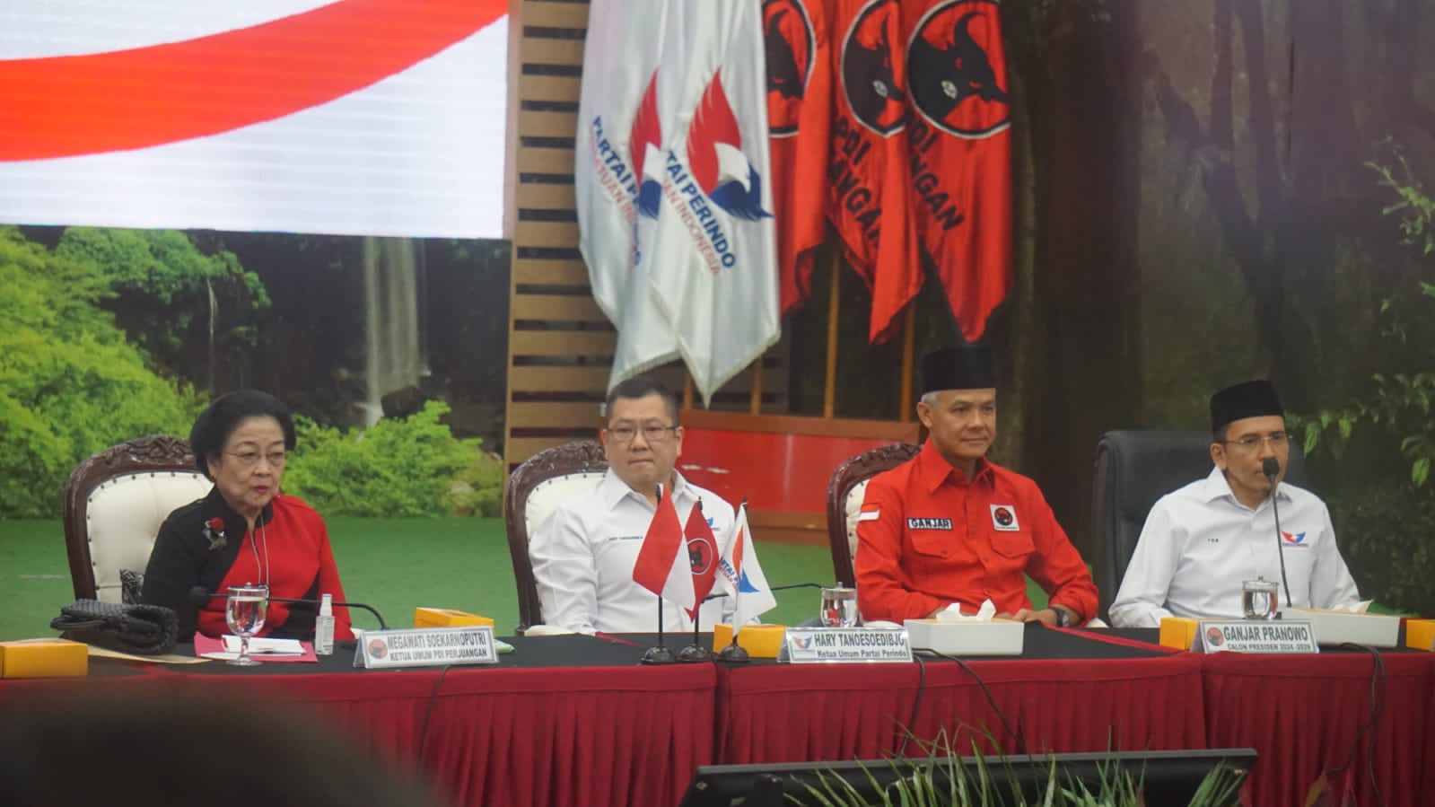 TGB Nilai Ganjar Sanggup Lanjutkan Estafet Kepemimpinan Presiden Jokowi