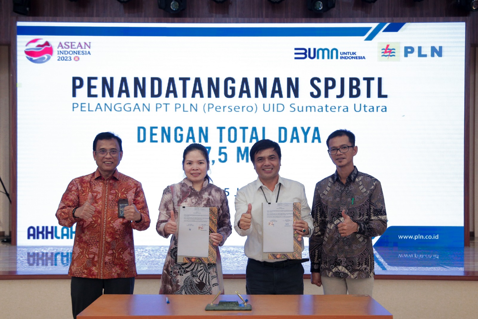 Percepat Laju Ekonomi, PLN UID Sumut Teken PJBTL Sektor Industri Dan Bisnis 47,5 MVA