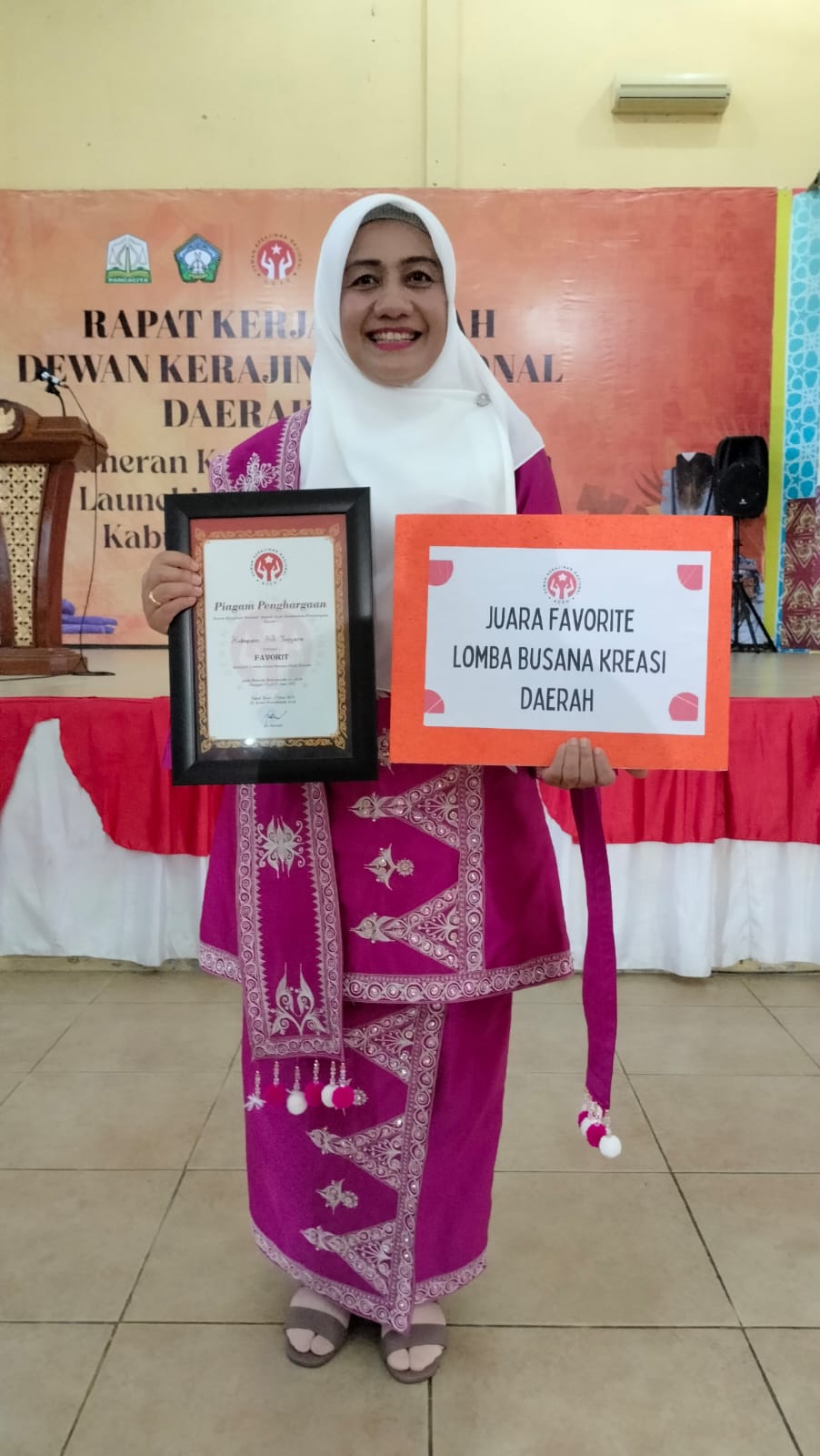 Agara Favorit Busana Dan Juara Harapan III Stand Pameran Kerajinan