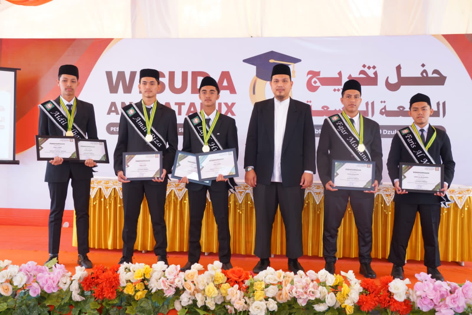 Pesantren Imam Syafi'i Aceh Besar Wisuda 24 Hafidz Angkatan IX