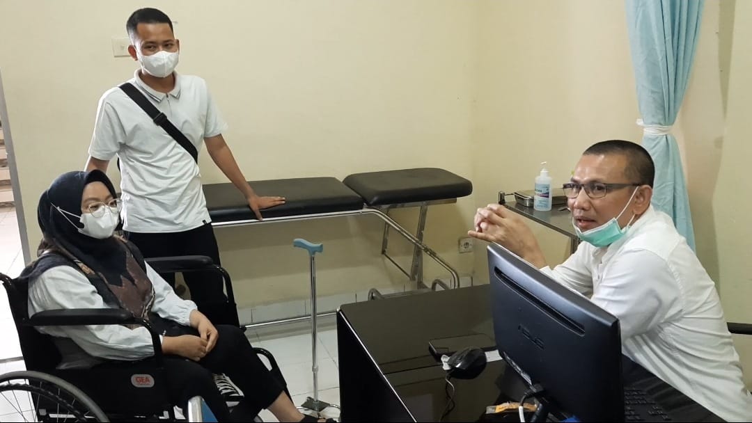 Pasien Asal Pontianak Berhasil Jalani Operasi Tulang Belakang Di RSUP HAM