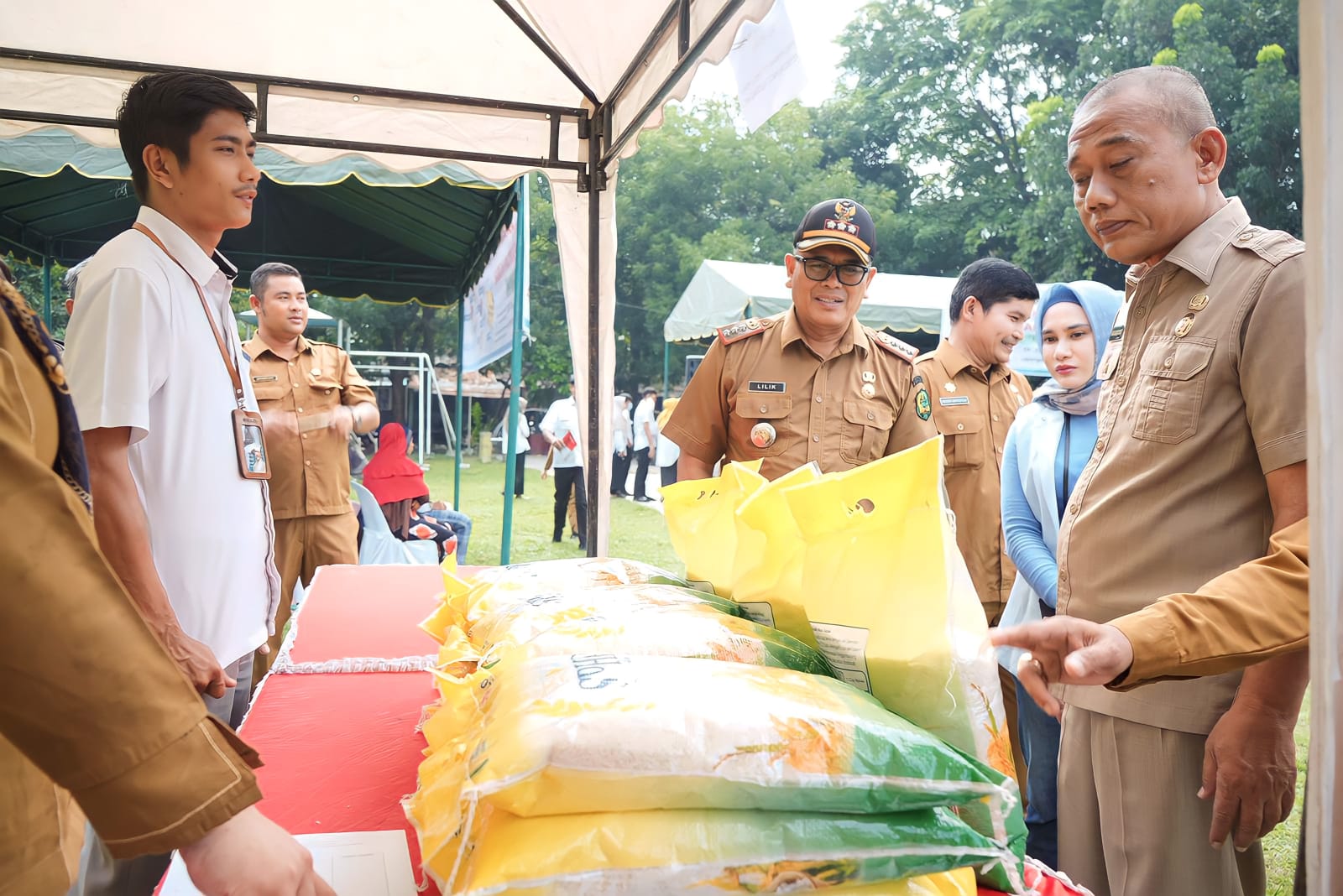 Gerakan Pangan Murah Bantu Warga Jelang Iduladha, Bobby Nasution Ingatkan Jangan Ada ASN “Bermain”