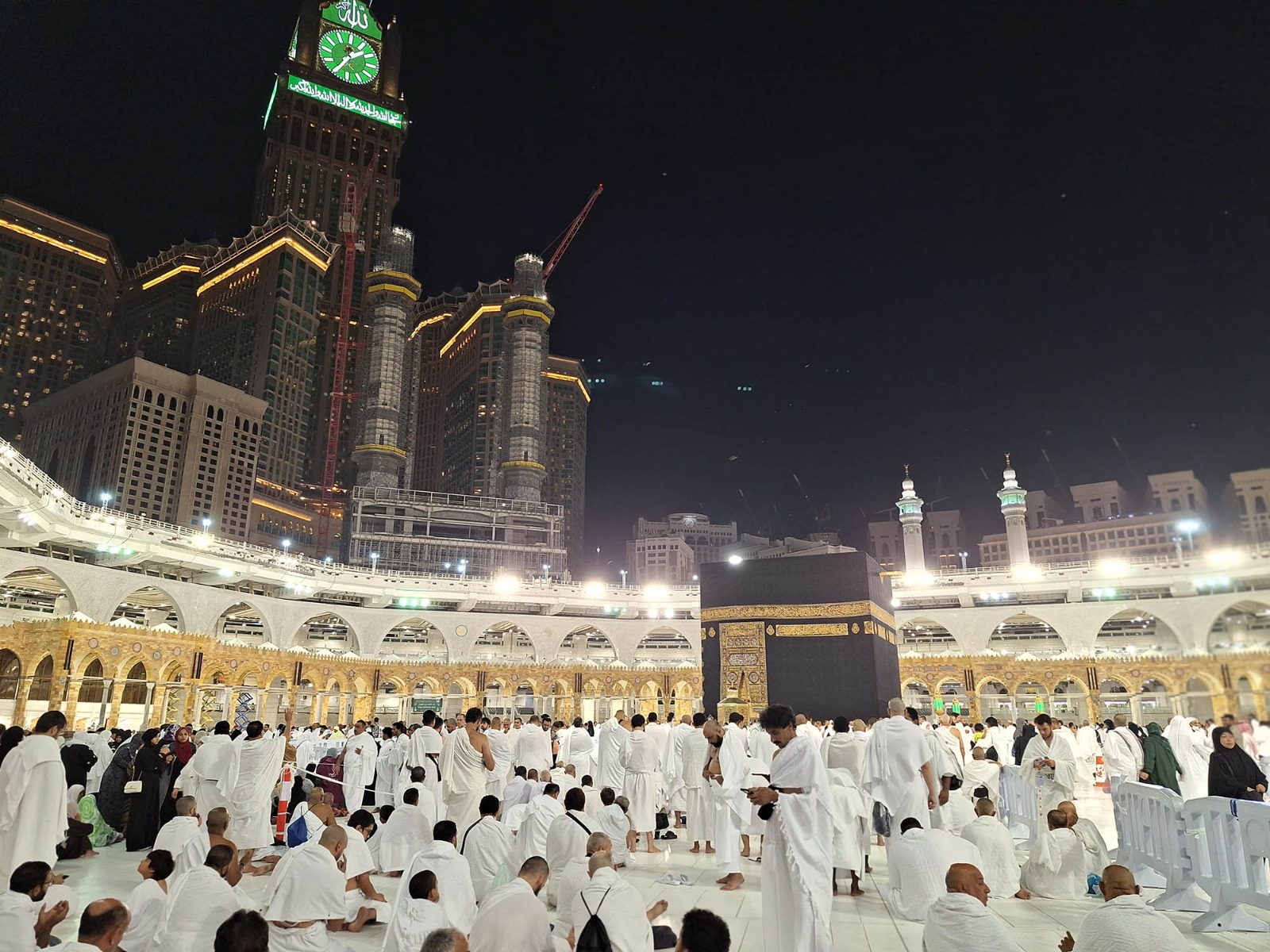 Jemaah Haji Jangan Lakukan Selfie Berlebihan Di Masjidil Haram
