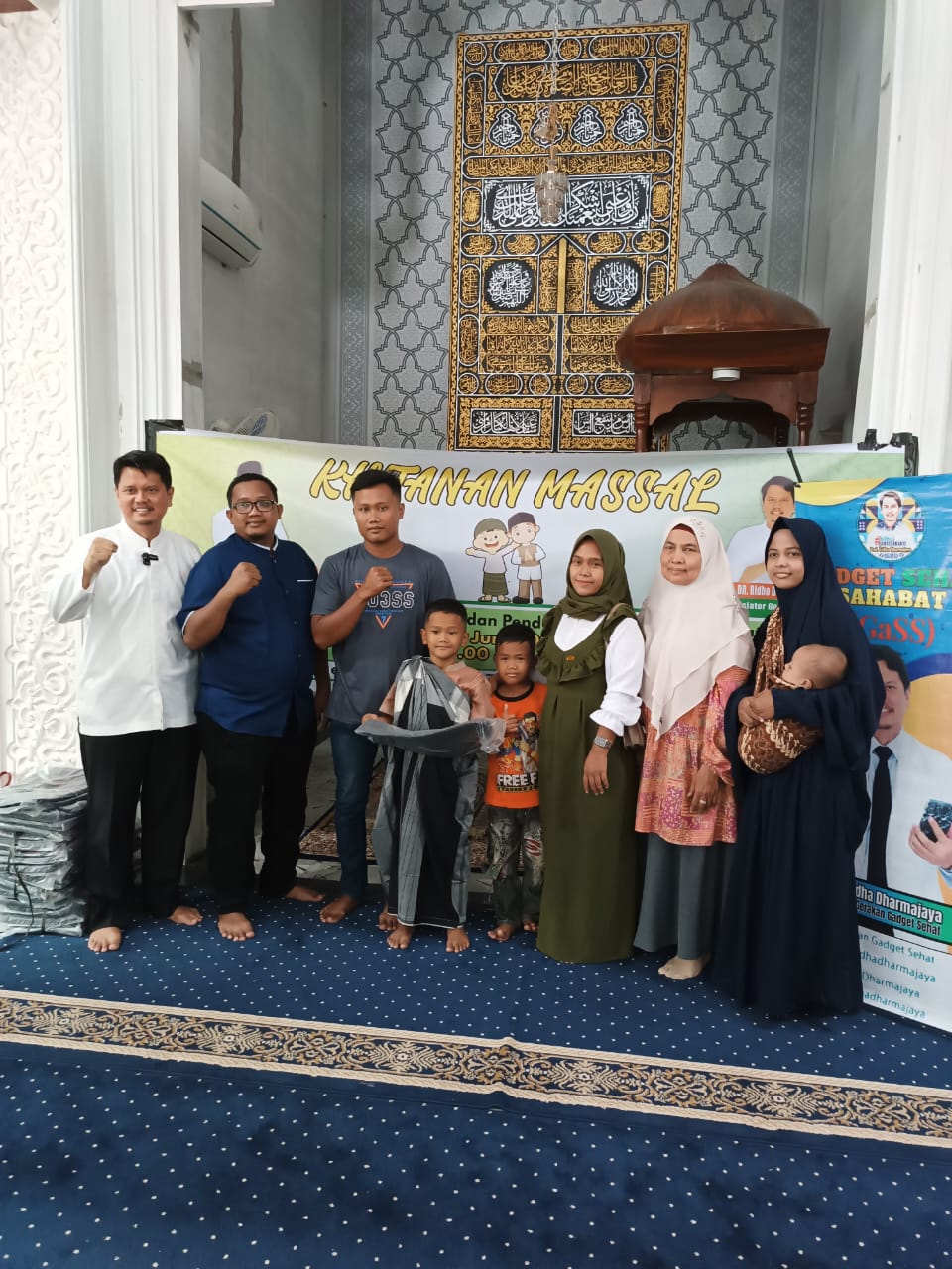 Gadget Sehat Sahabat Prof.Ridha Dharmajaya Dan Masjid Al Khairiyah Kolaborasi Adakan Khitanan Massal