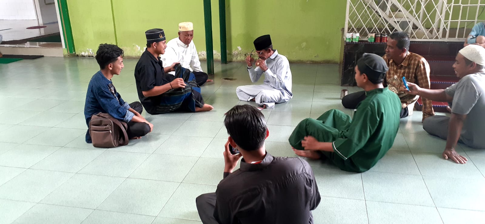 Joel Manik Ucapkan Dua Kalimat Syahadat
