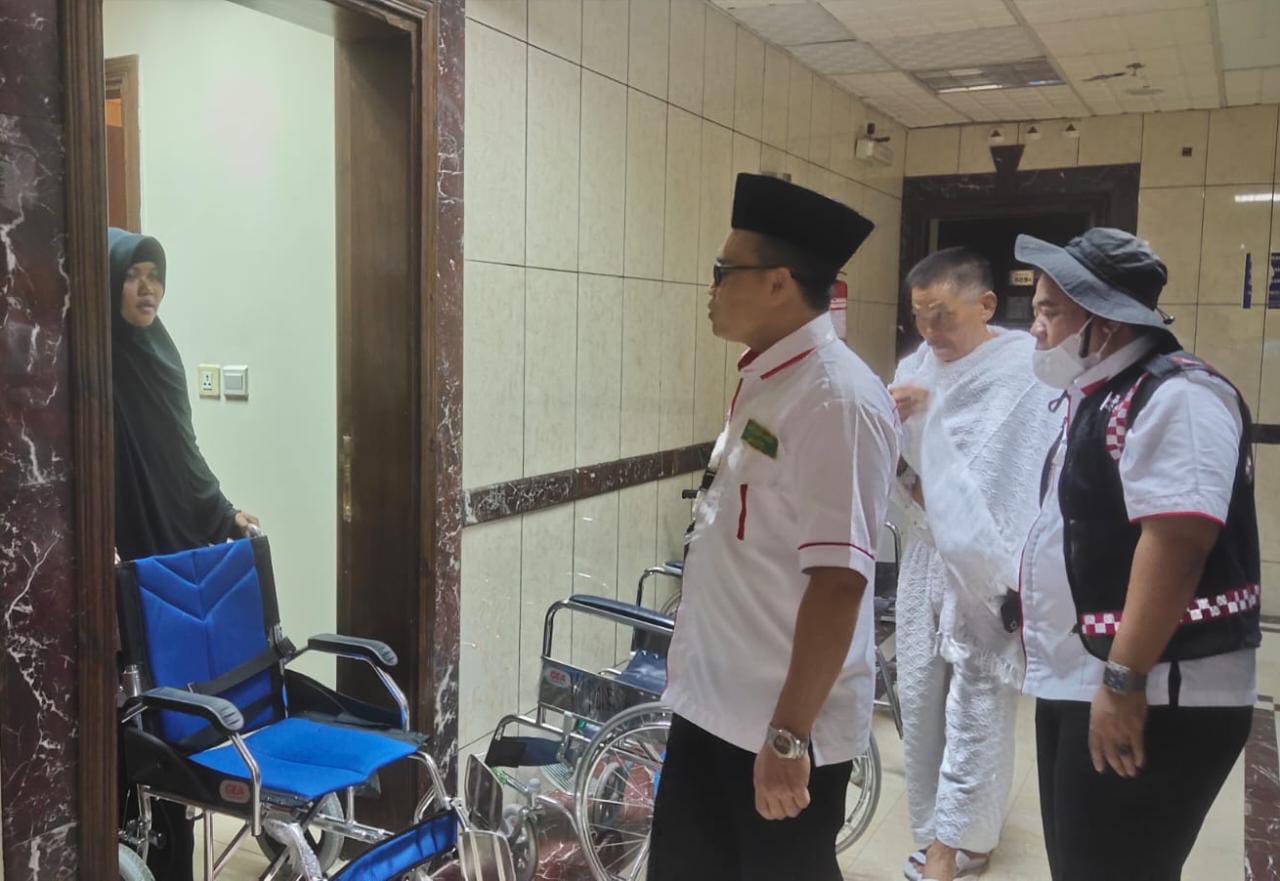 Ratusan Jamaah Lansia Jalani Safar Wukuf Di Arafah
