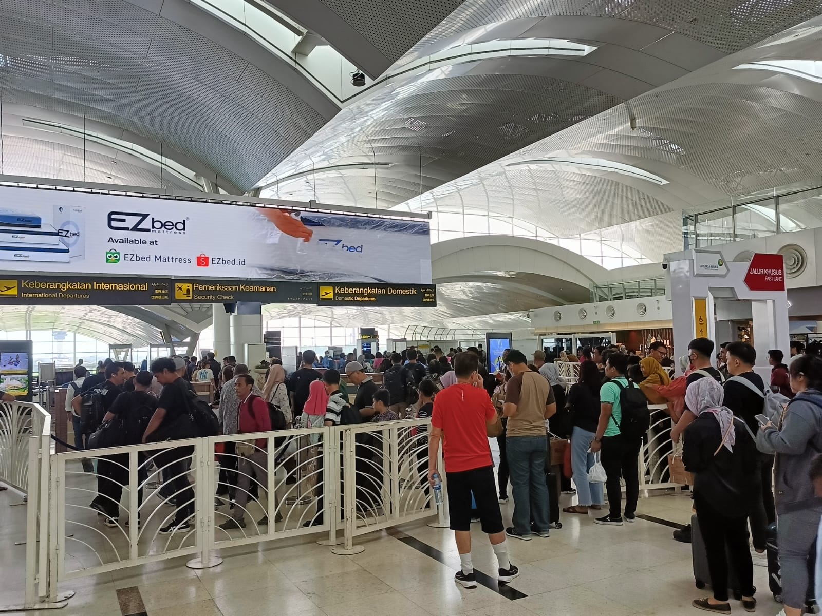 Di KNIA, Seat Penuh, Harga Tiket Pesawat Melambung
