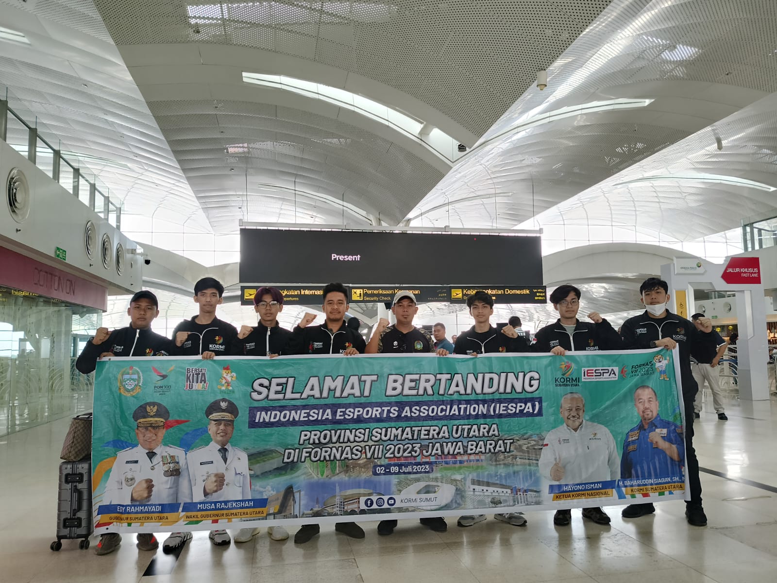 Berangkat Ke Jabar, Kontingen IESPA Sumut Optimis Raih Medali Emas