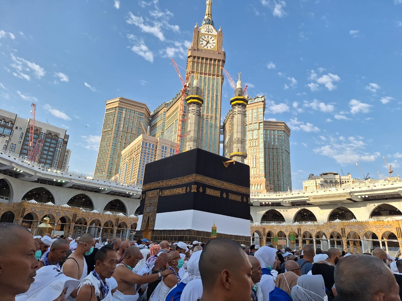 Jutaan Jamaah Haji Tawaf Wada'