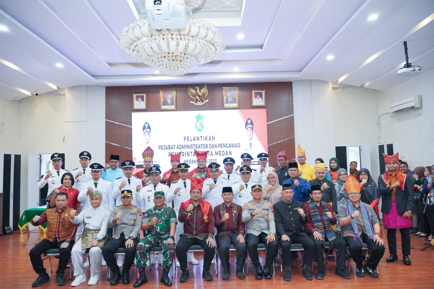 Lantik 47 Pejabat Administrator dan Pengawas, Bobby Nasution: Jangan Ada Korupsi dan Pungli, Maknai Benar Apa Itu Kolaborasi