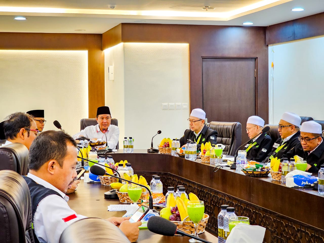 Jemaah Haji Indonesia–Malaysia Keluhkan Pelayanan